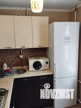 1-к квартира, посуточно, 33м2, 1/9 этаж