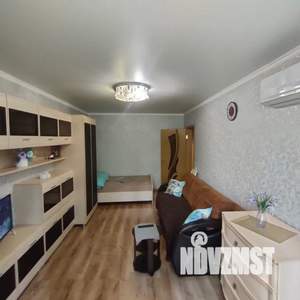 1-к квартира, посуточно, 32м2, 3/5 этаж