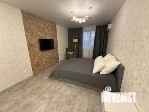 1-к квартира, посуточно, 38м2, 8/17 этаж