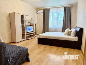 1-к квартира, посуточно, 48м2, 3/18 этаж