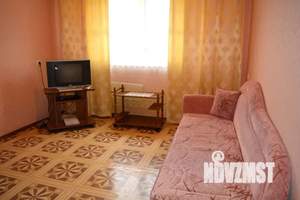 1-к квартира, посуточно, 43м2, 9/16 этаж