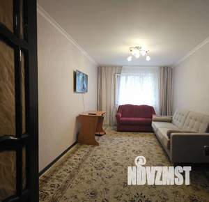 2-к квартира, посуточно, 50м2, 1/1 этаж