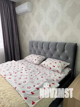 1-к квартира, посуточно, 40м2, 2/18 этаж