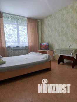 2-к квартира, посуточно, 40м2, 5/17 этаж