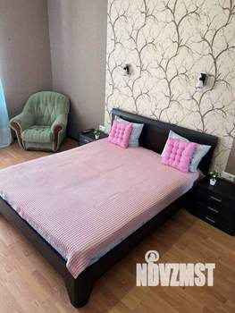 1-к квартира, посуточно, 55м2, 1/1 этаж