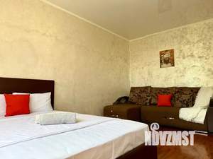 1-к квартира, посуточно, 37м2, 4/10 этаж