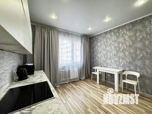 1-к квартира, посуточно, 43м2, 8/17 этаж