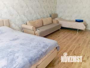 2-к квартира, посуточно, 60м2, 18/18 этаж
