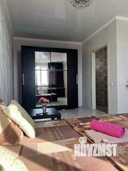 1-к квартира, посуточно, 38м2, 1/1 этаж