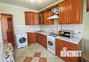 1-к квартира, посуточно, 42м2, 3/10 этаж