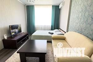 1-к квартира, посуточно, 40м2, 2/17 этаж