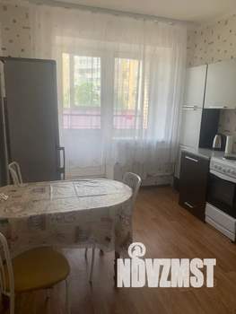 1-к квартира, посуточно, 70м2, 3/10 этаж