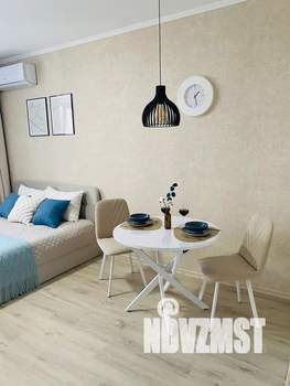 Студия квартира, посуточно, 30м2, 6/15 этаж