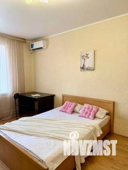 1-к квартира, посуточно, 46м2, 1/1 этаж