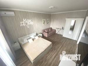 1-к квартира, посуточно, 35м2, 8/18 этаж