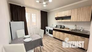 1-к квартира, посуточно, 42м2, 1/25 этаж