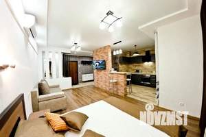 1-к квартира, посуточно, 50м2, 1/1 этаж