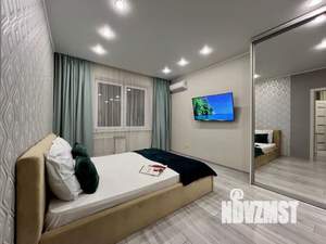 1-к квартира, посуточно, 50м2, 1/1 этаж