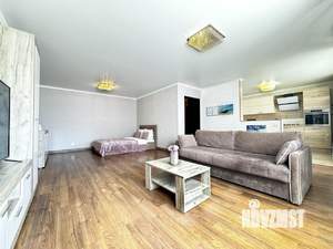 1-к квартира, посуточно, 55м2, 1/1 этаж