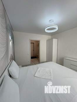 1-к квартира, посуточно, 40м2, 3/23 этаж