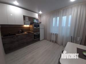 1-к квартира, посуточно, 40м2, 6/17 этаж