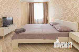 1-к квартира, посуточно, 55м2, 1/1 этаж