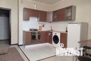 1-к квартира, посуточно, 42м2, 4/15 этаж