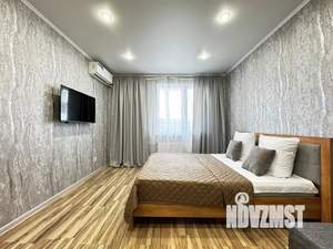 1-к квартира, посуточно, 43м2, 8/17 этаж