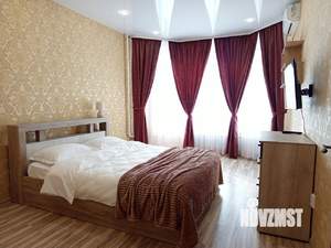 1-к квартира, посуточно, 35м2, 4/17 этаж