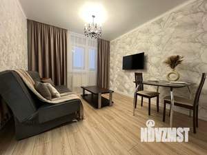 1-к квартира, посуточно, 38м2, 12/17 этаж