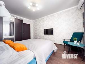 1-к квартира, посуточно, 37м2, 1/1 этаж