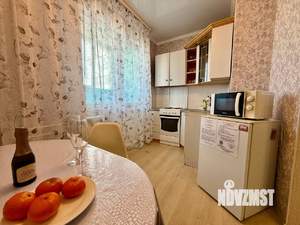 1-к квартира, посуточно, 38м2, 16/19 этаж