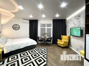 Студия квартира, посуточно, 35м2, 3/9 этаж