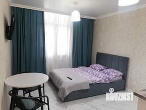 Студия квартира, посуточно, 30м2, 1/17 этаж