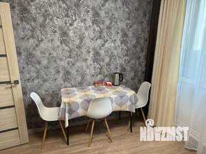 1-к квартира, посуточно, 40м2, 16/17 этаж