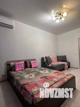 1-к квартира, посуточно, 40м2, 3/17 этаж