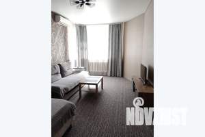 1-к квартира, посуточно, 40м2, 4/6 этаж