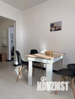 1-к квартира, посуточно, 38м2, 10/18 этаж