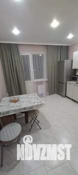 1-к квартира, посуточно, 37м2, 7/17 этаж