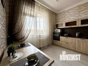 2-к квартира, посуточно, 70м2, 10/16 этаж