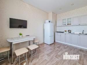 1-к квартира, посуточно, 43м2, 1/1 этаж