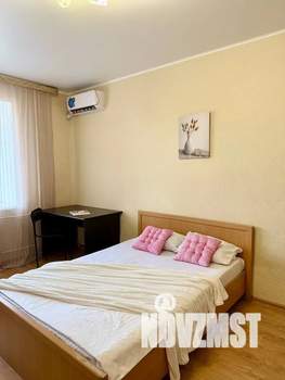 1-к квартира, посуточно, 48м2, 2/18 этаж