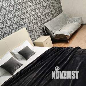 1-к квартира, посуточно, 42м2, 9/10 этаж