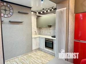 1-к квартира, посуточно, 38м2, 1/19 этаж