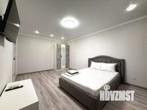 1-к квартира, посуточно, 38м2, 2/17 этаж