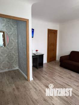 1-к квартира, посуточно, 42м2, 4/4 этаж