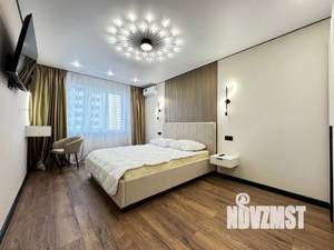 1-к квартира, посуточно, 50м2, 1/1 этаж