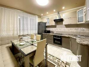 3-к квартира, посуточно, 90м2, 1/1 этаж