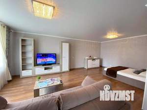 Студия квартира, посуточно, 54м2, 7/12 этаж
