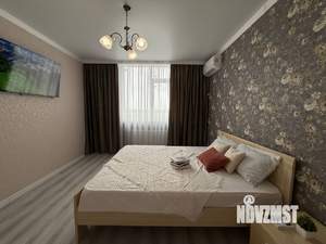 1-к квартира, посуточно, 38м2, 9/16 этаж